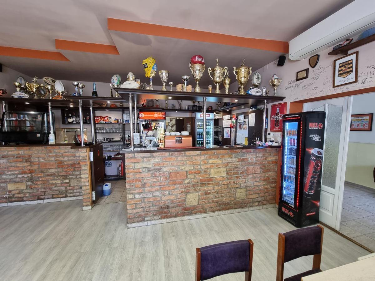 Rugby Club